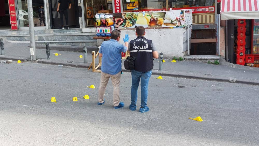 Küçükçekmece’de maskeli saldırganlar 2 genci öldürdü