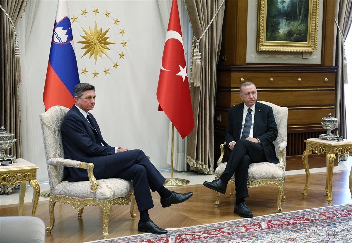 Erdoğan, mevkidaşı Pahor'u karşıladı