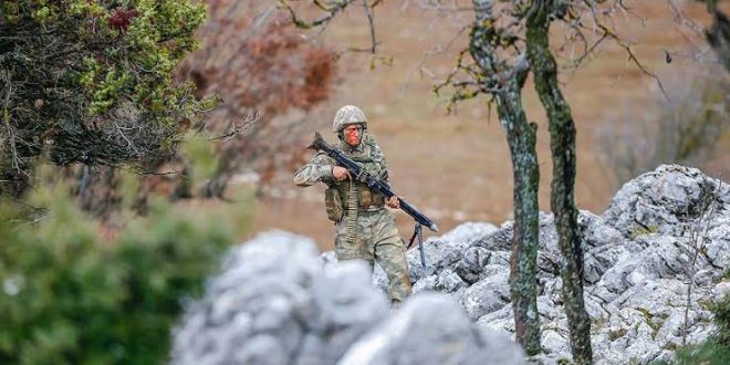 PYD/PKK'lı terörist Türkiye'ye geçmek isterken yakalandı!