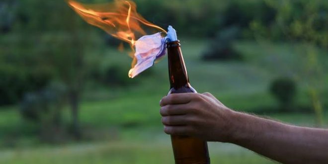 İran'ın Atina Büyükelçiliği molotoflu saldırıya uğradı