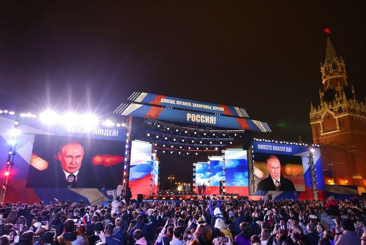 Putin ilhak kararı sonrası Kızıl Meydan'da miting düzenledi