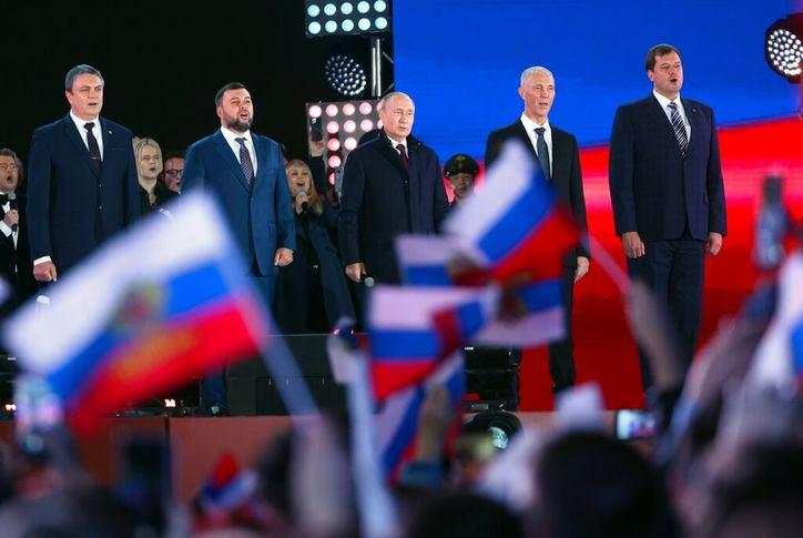 Putin ilhak kararı sonrası Kızıl Meydan'da miting düzenledi