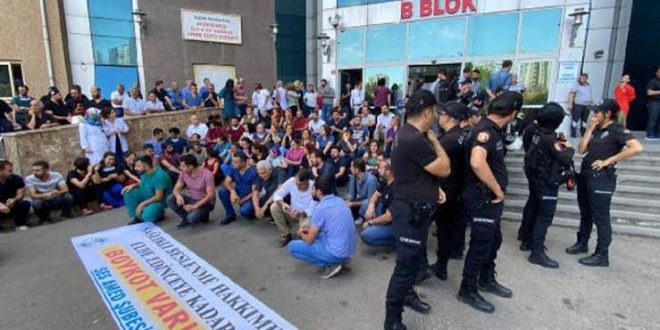 Hastane yemeklerini boykot eden sağlıkçılara silahlı saldırı