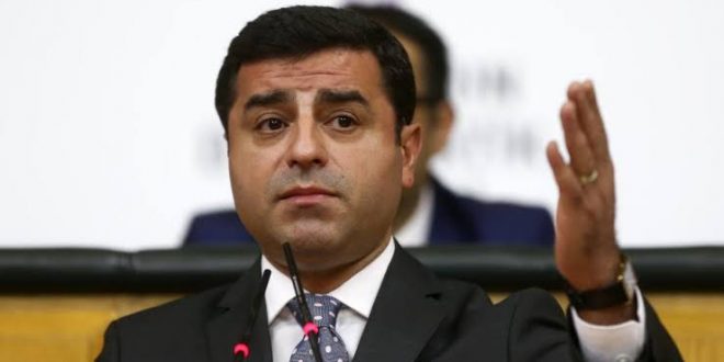 Selahattin Demirtaş'a 2,5 yıl hapis cezası verildi!