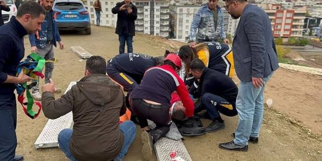 Batman'da cami inşaatındaki iskelenin çökmesiyle 1 işçi öldü, 19 işçi yaralandı