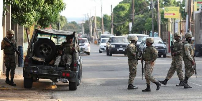 Jamaika'da olağanüstü hal ilan edildi