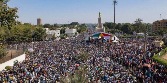 Mali'de İslam'a alçak hakaret; binlerce kişi sokaklara taştı!