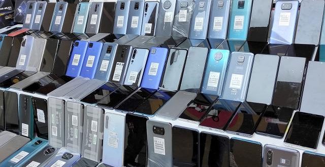 Kocaeli'de 84 kaçak telefon yakalandı