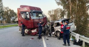 Aydın'da feci kaza! Karşı şeride geçen tır, iki araca çarptı