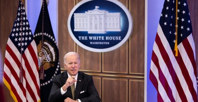 Biden'a 'göçmen politikaların Trump'a benziyor' eleştirisi