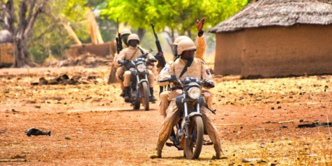 Burkina Faso'da ordu güçlerine saldırı: 12 ölü