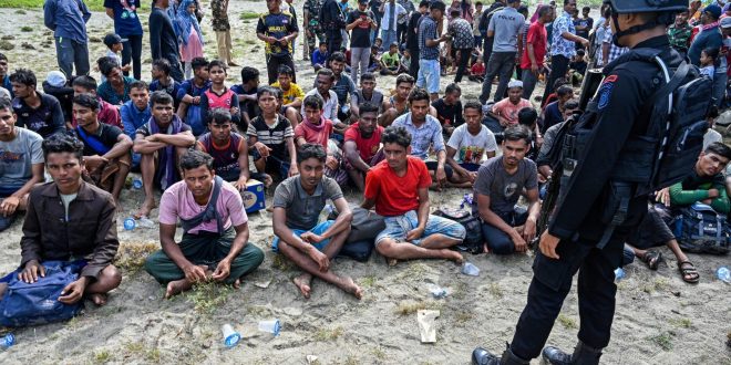 Müslüman Rohingyaların umuda yolculuğu sürüyor