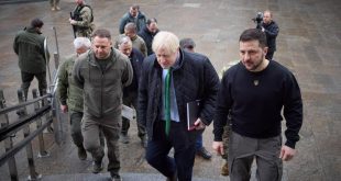 Boris Johnson'dan Zelenskiy'e sürpriz ziyaret!