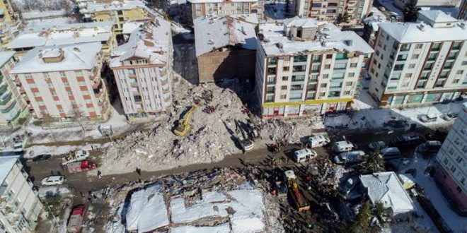 Malatya'da yıkılan binaların 31 sorumlusu için gözaltı kararı