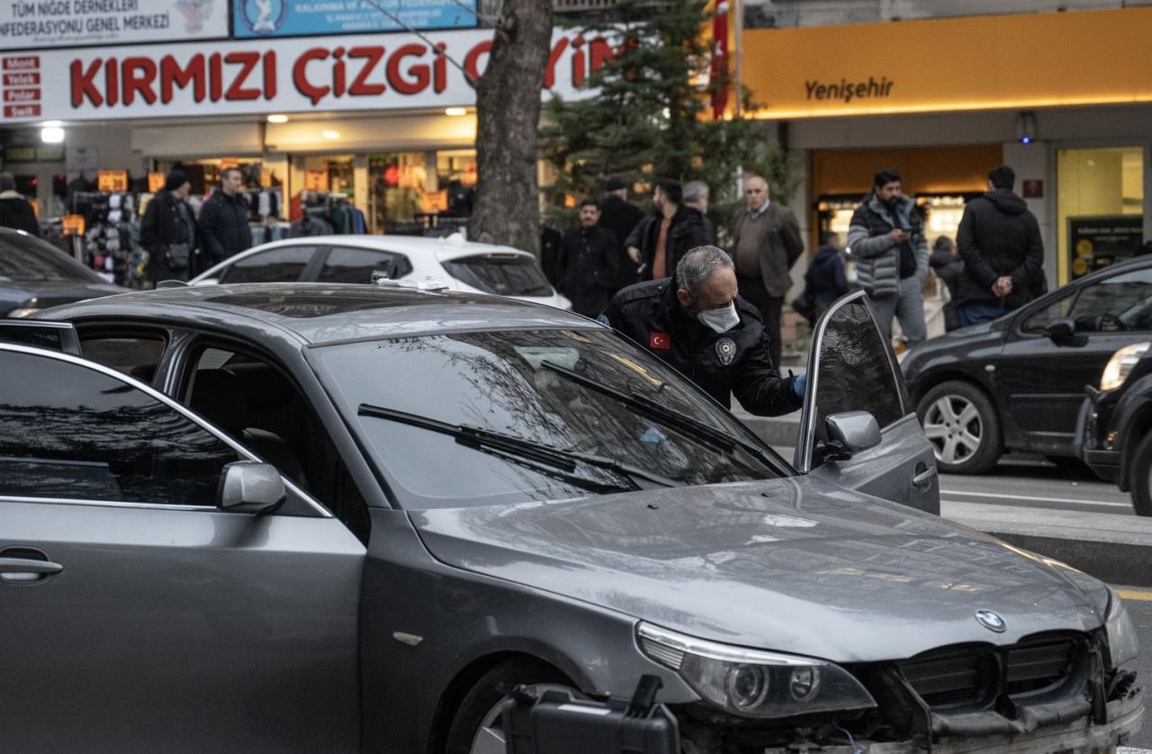 Ankara'da banka kartı verilmeyen şahıs banka şubesini basıp dehşet saçtı!