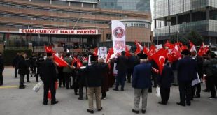 CHP genel Merkezi önünde protesto!