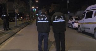 'Dur' ihtarına uymayan sürücünün çarptığı polis hayatını kaybetti