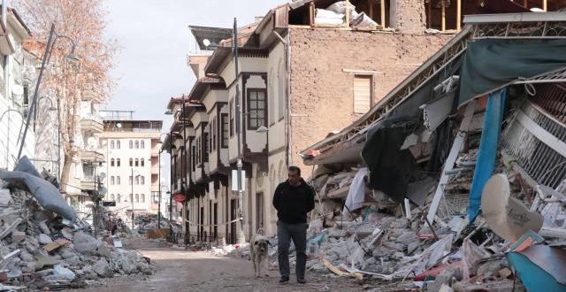 Malatya'da yıkık, acil yıkılacak ve ağır hasarlı binalar tespit edildi