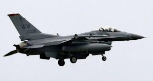 ABD'ye ait iki F-16 savaş uçağı Japonya'da acil iniş yaptı