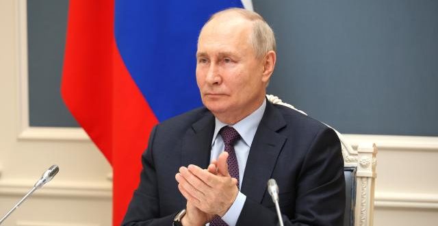 Rusya'da yasa değişikliği! Putin yasayı imzaladı