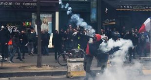 Fransa'da protesto gösterileri devam ediyor! İş yerleri hedefte