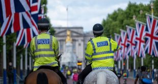 Londra'da polis yasası protesto edildi!