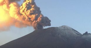 Popocatepetl Yanardağı'ndaki patlamalar sebebiyle okullar tatil edildi