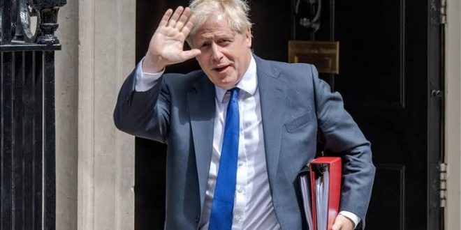 Boris Johnson milletvekilliğinden istifa ettiğini açıkladı