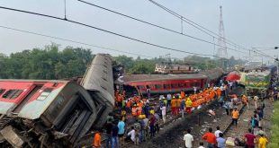 Hindistan'da meydana gelen tren kazasında ölü sayısı arttı