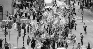 PKK'nın İsveç'teki elemanları yeni terör yasasını protesto etti!