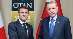 Erdoğan ile Macron baş başa görüştü!