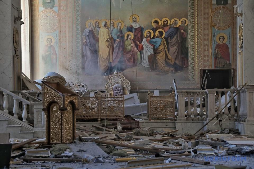 Rusya UNESCO listesindeki katedrali bombaladı