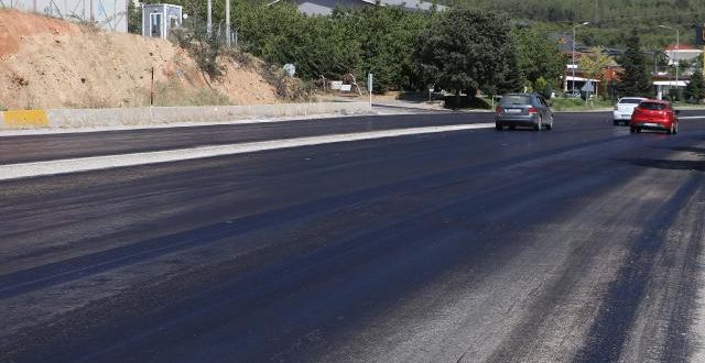 Denizli'de sıcak hava asfaltı eritti