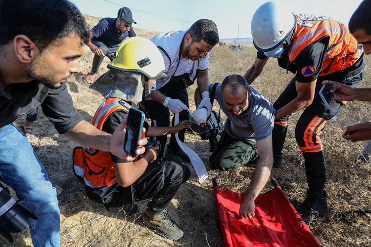 İsrail askerleri AA muhabirini yaraladı