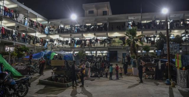 Gazze'ye yakıt girmezse, UNRWA bu gece tüm operasyonlarını durdurmak zorunda kalacak