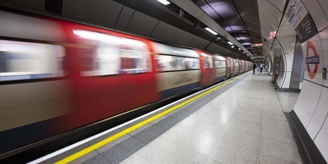 Londra metrosu makinistine Filistin yanlısı slogan atması üzerine soruşturma açıldı