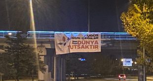 Konya'da Gazze pankartına polis engeli!