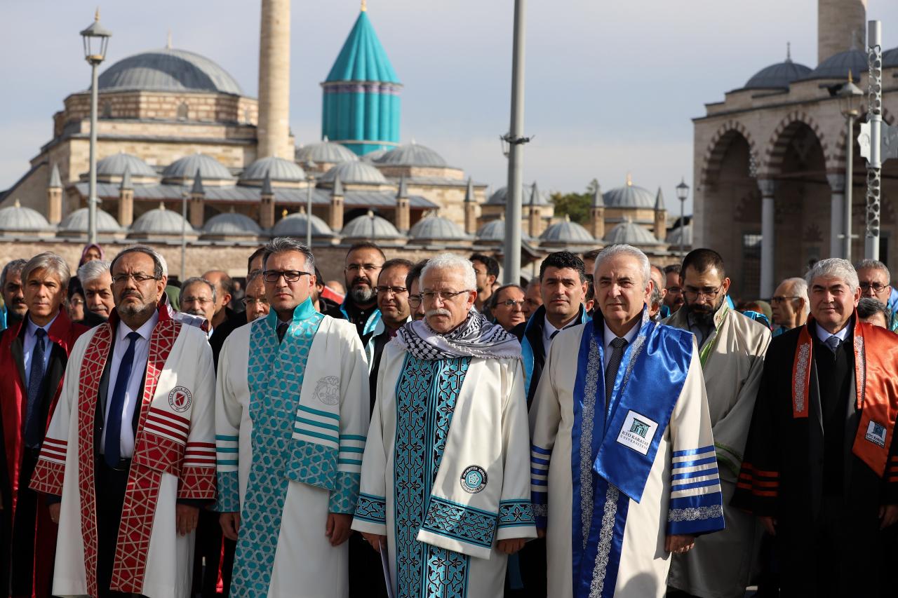 Konya'da akademisyenlerden Gazze yürüyüşü