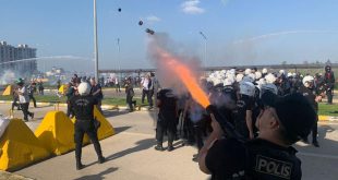 İncirlik Üssü'nde biber gazı ve toma ile müdahale! [Videolu]