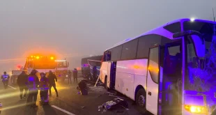 Sakarya'da feci kaza! Çok sayıda ölü ve yaralı var