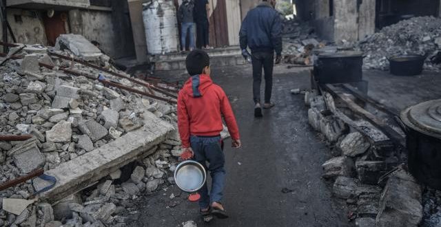 Gazzede insani kriz! Yüzbinlerce kişinin hayatı tehlikede