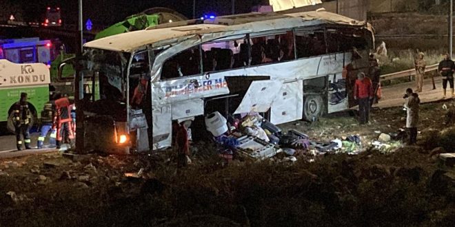 Mersin'de feci kaza! Çok sayıda ölü