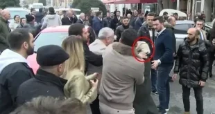 CHP'li isimden başörtülü kadına alçak saldırı [videolu]