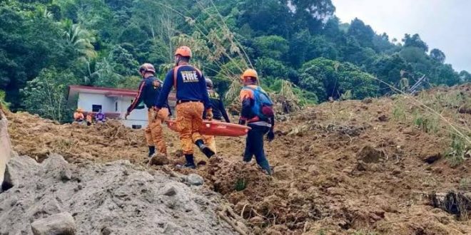 Filipinler'de toprak kayması: Onlarca ölü