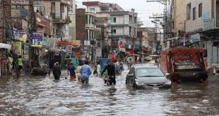 Aralıksız yağış 55 kişinin canına mâl oldu