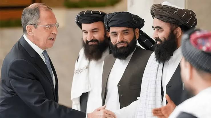 Rusya Taliban'ı 'terör' listesinden çıkartmayı görüşüyor