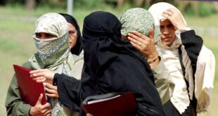 Tacikistan İslam’a savaş açtı; başörtüsü artık sokakta da yasak!